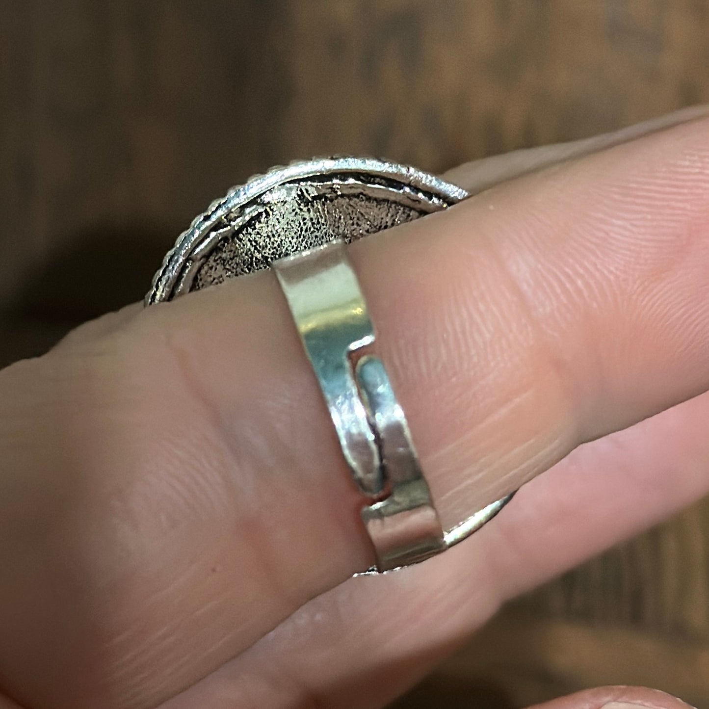 Autumn botanical ring in round, silver setting