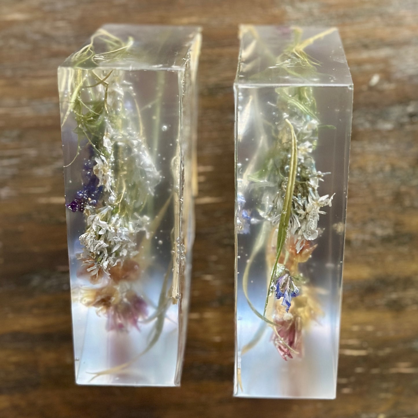 Lavender and allium resin bookends