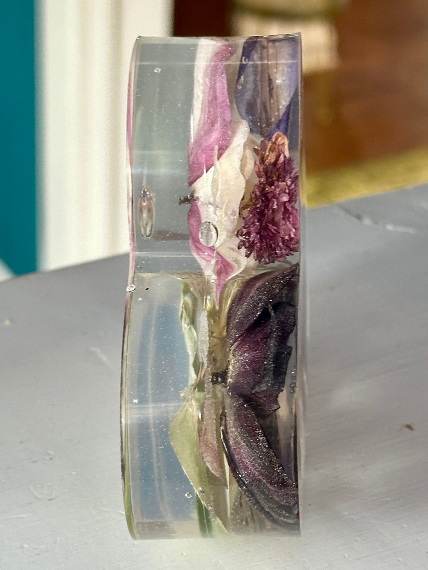 Purple and white floral resin heart (small)