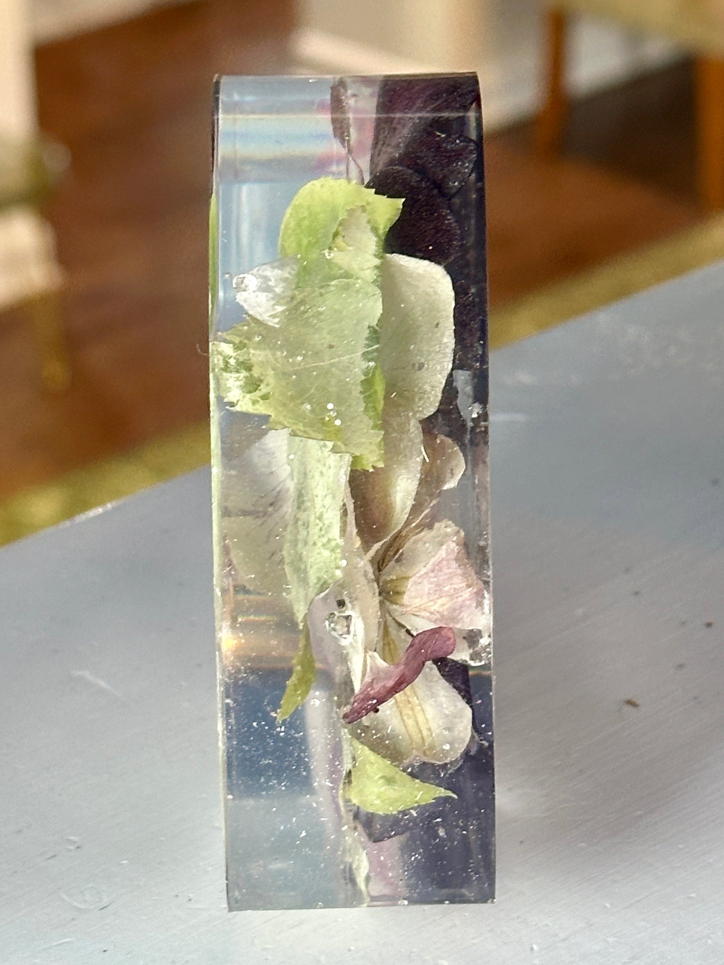 Purple and white floral resin heart (small)