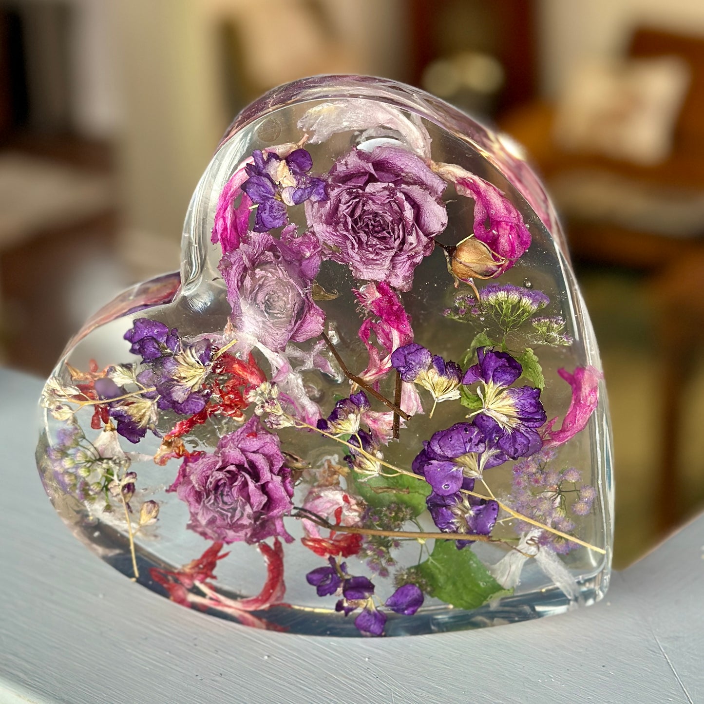 Mixed floral resin heart (large)