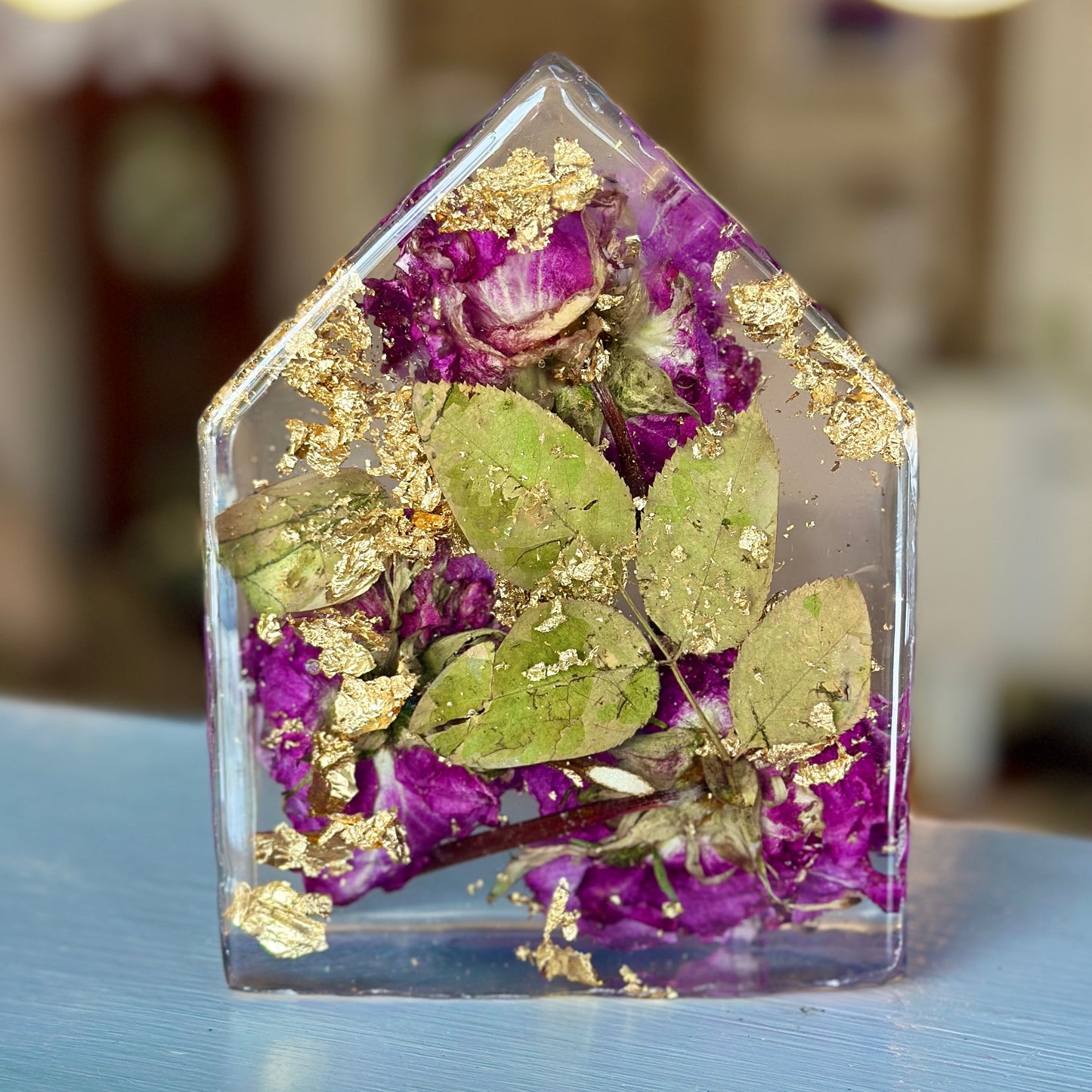 Pink rose trio resin house