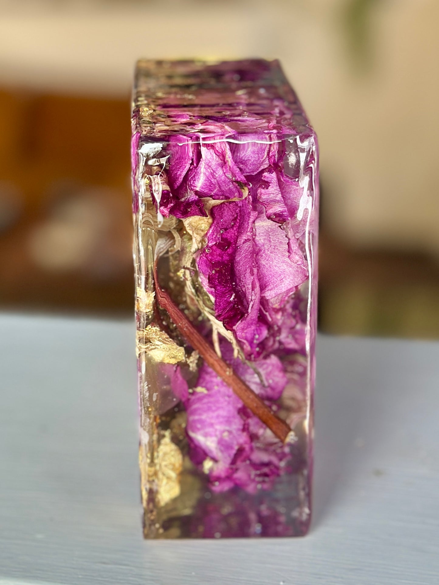 Pink rose trio resin house