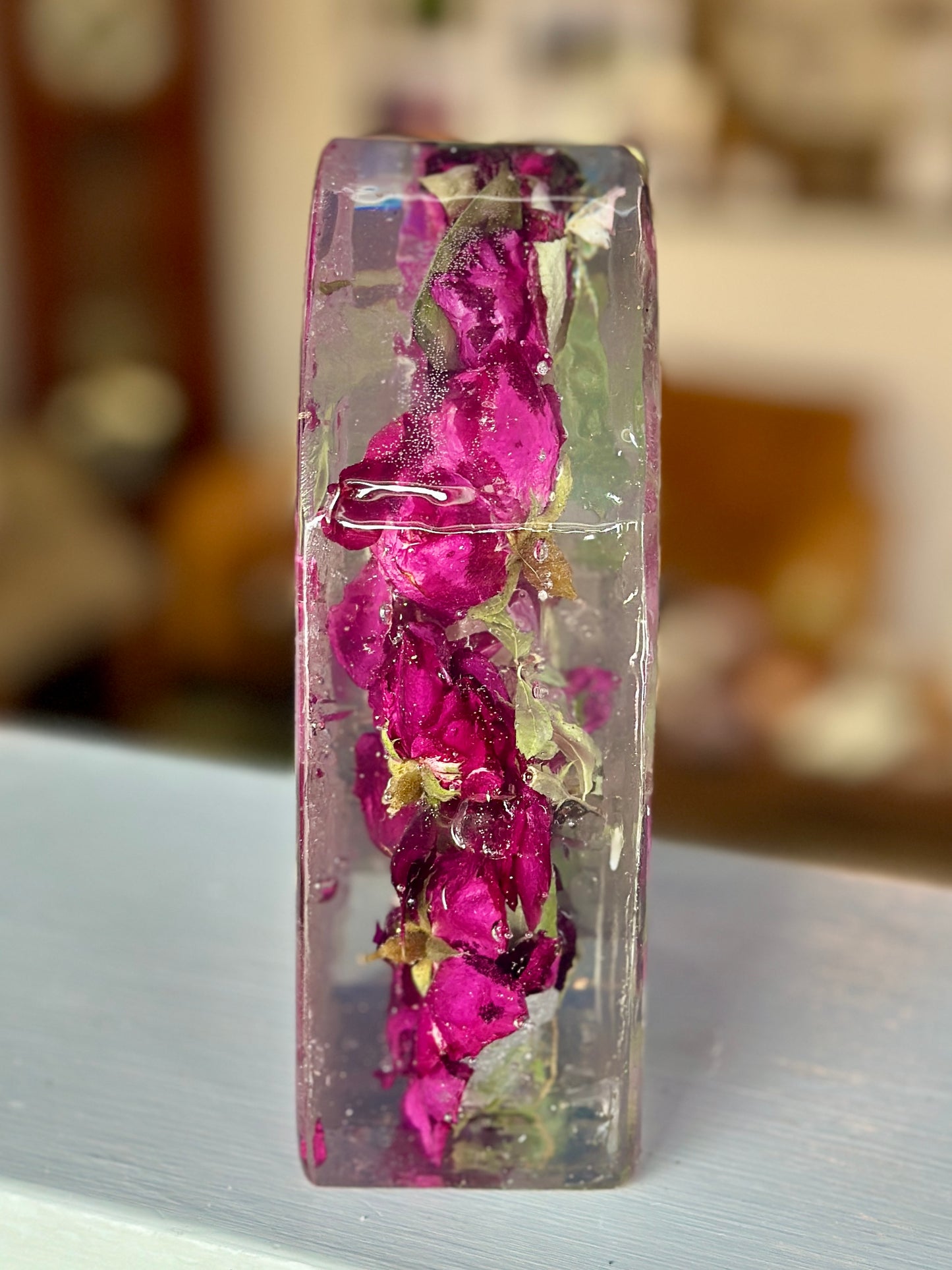 Pink roses resin arch