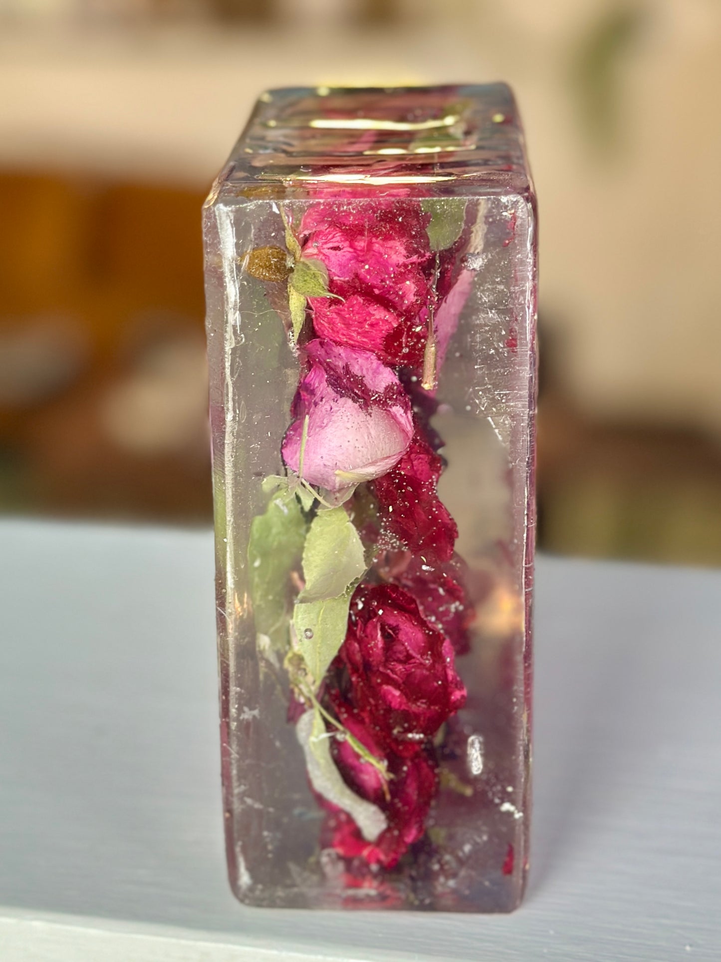 Pink roses resin arch