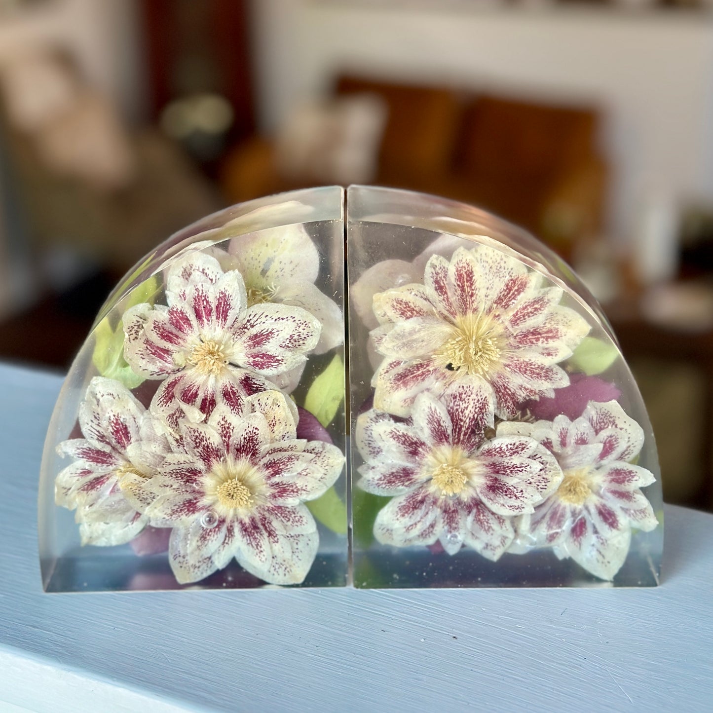Pink and white hellebore resin bookends