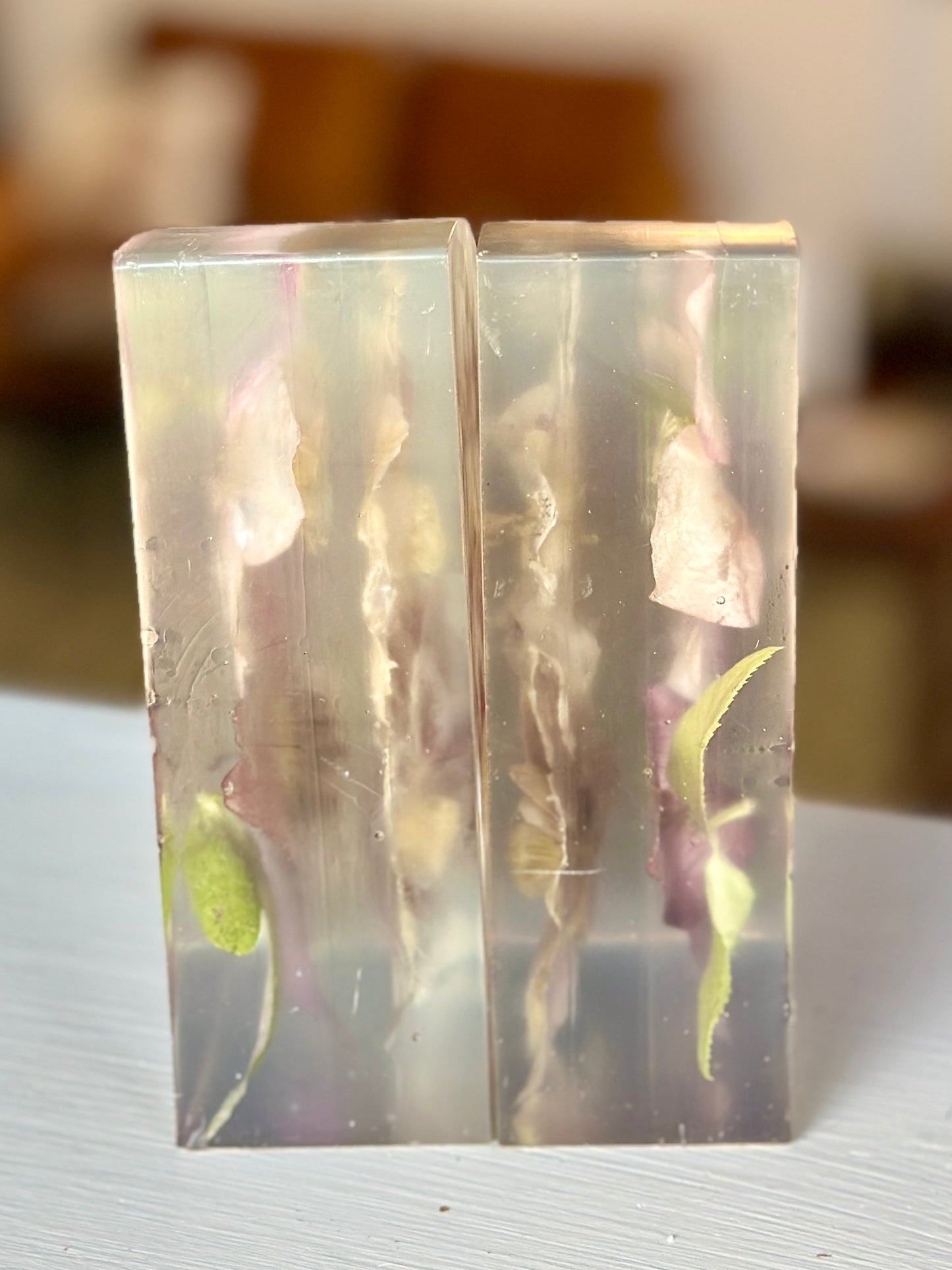 Pink and white hellebore resin bookends