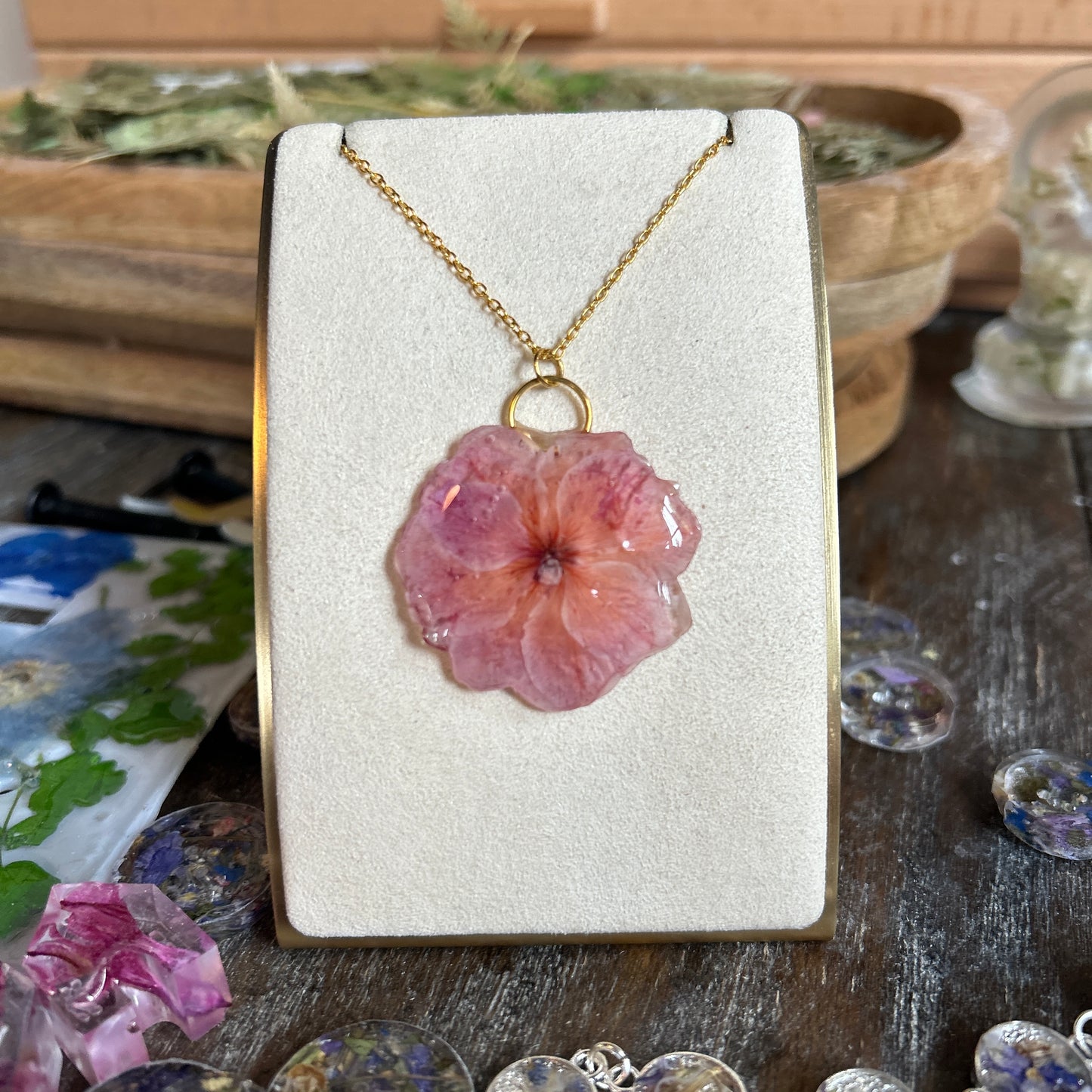Pink flower necklace gold chain
