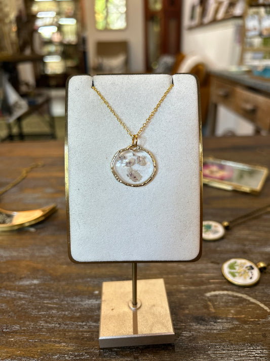 Resin Botanical Necklace - Little White Flowers Gold