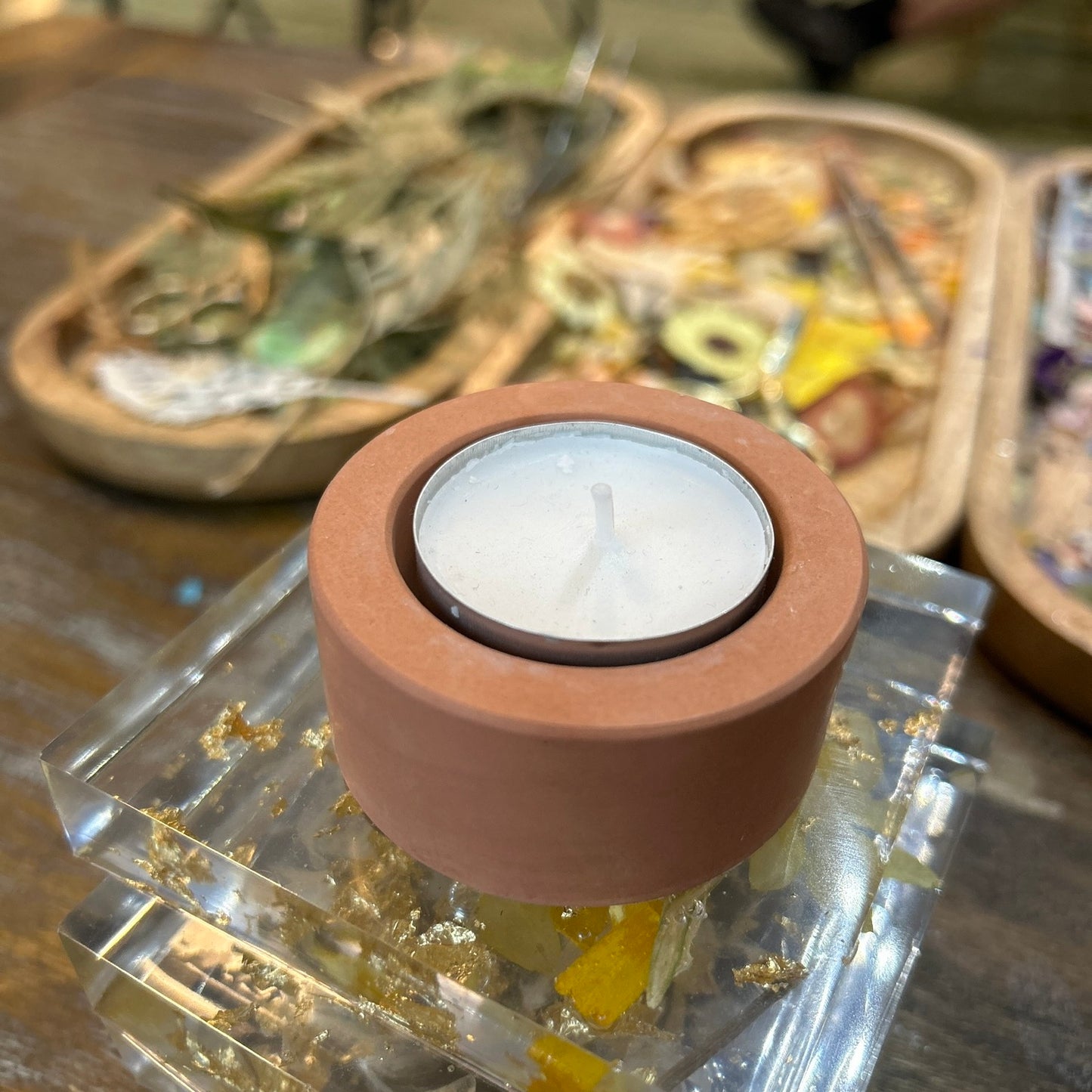 Ceremic tea light holder