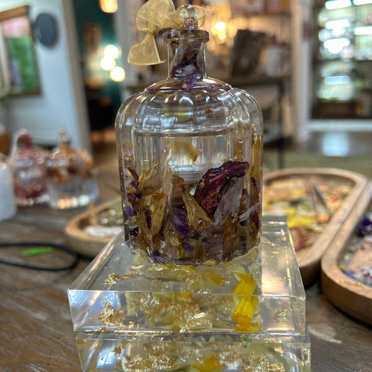 Resin flower lantern - purple