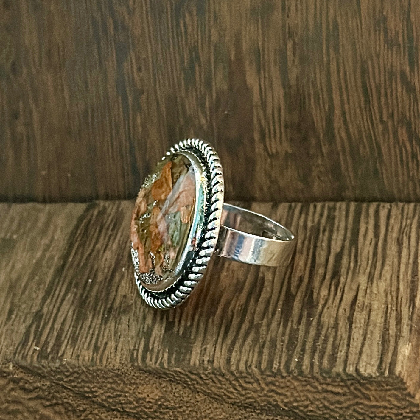 Autumn botanical ring in round, silver setting