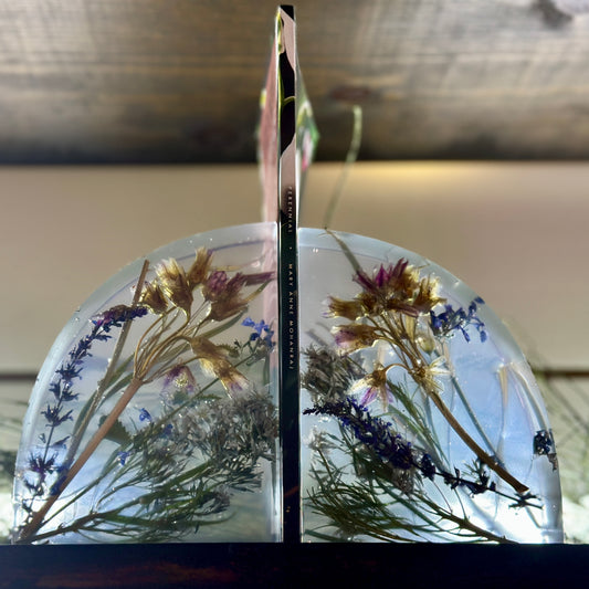 Lavender and allium resin bookends