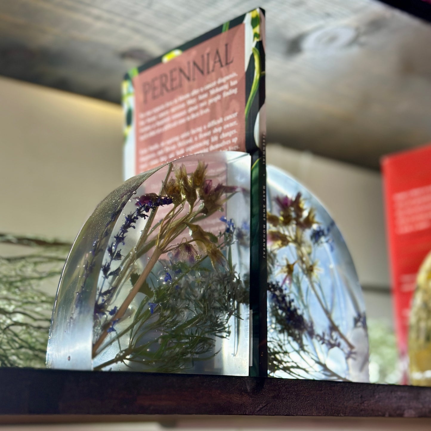 Lavender and allium resin bookends