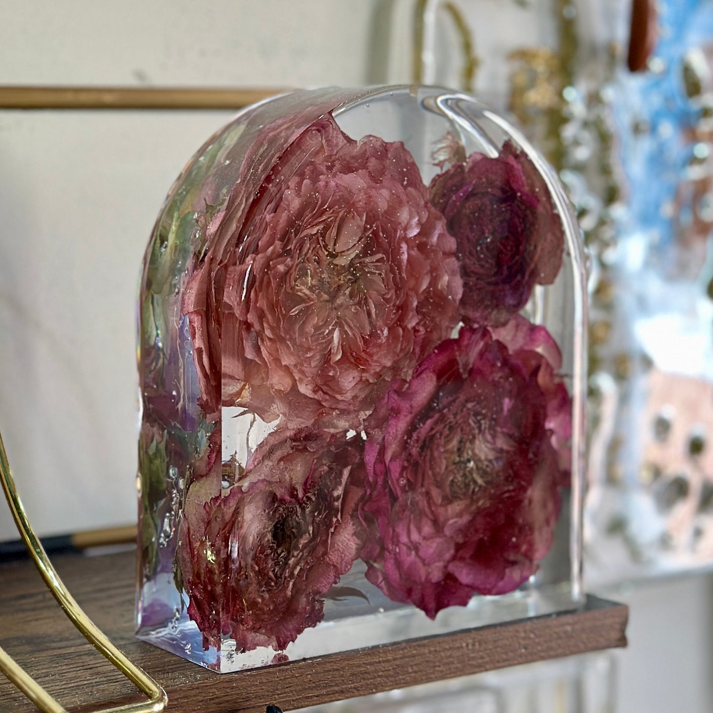 Pink roses resin arch