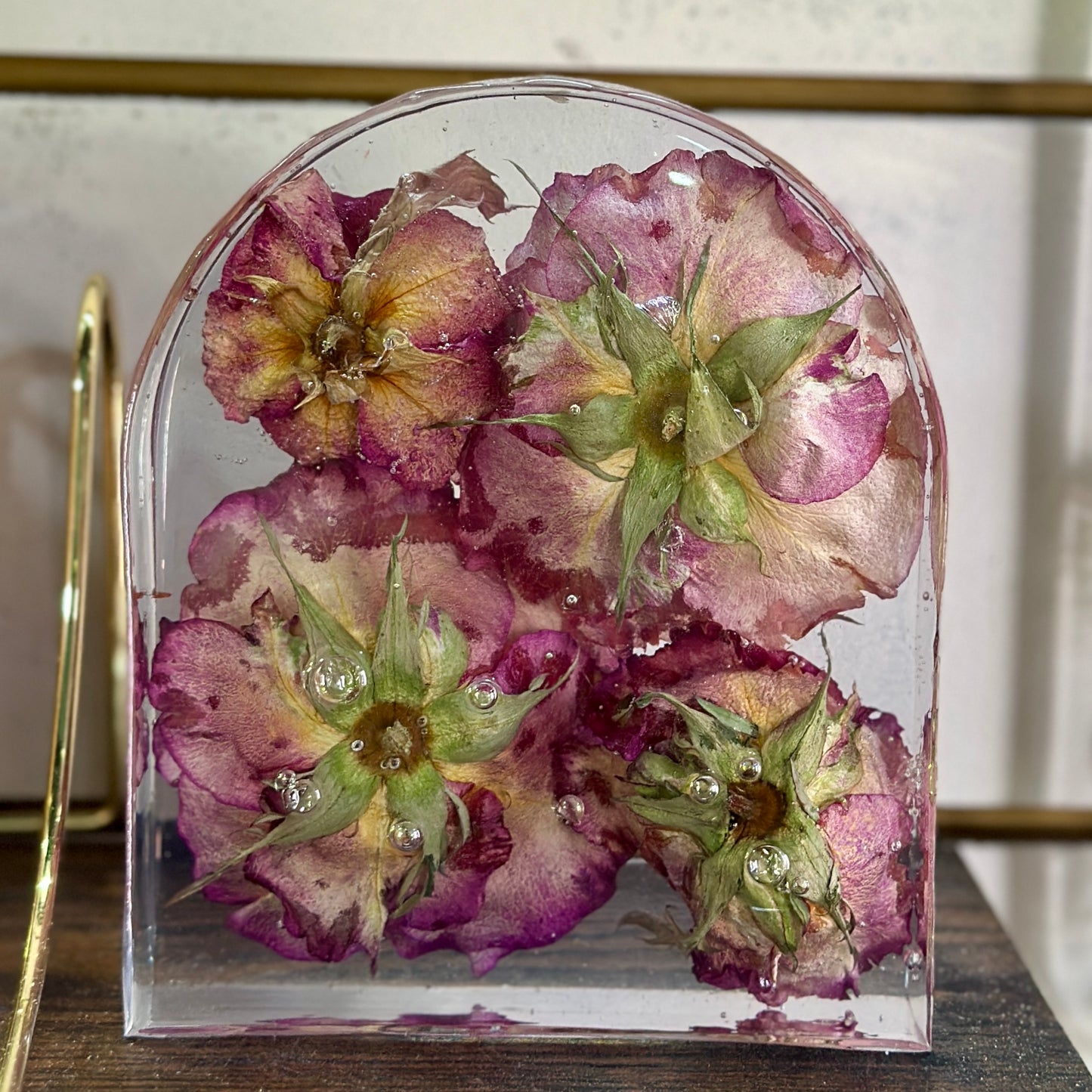 Pink roses resin arch