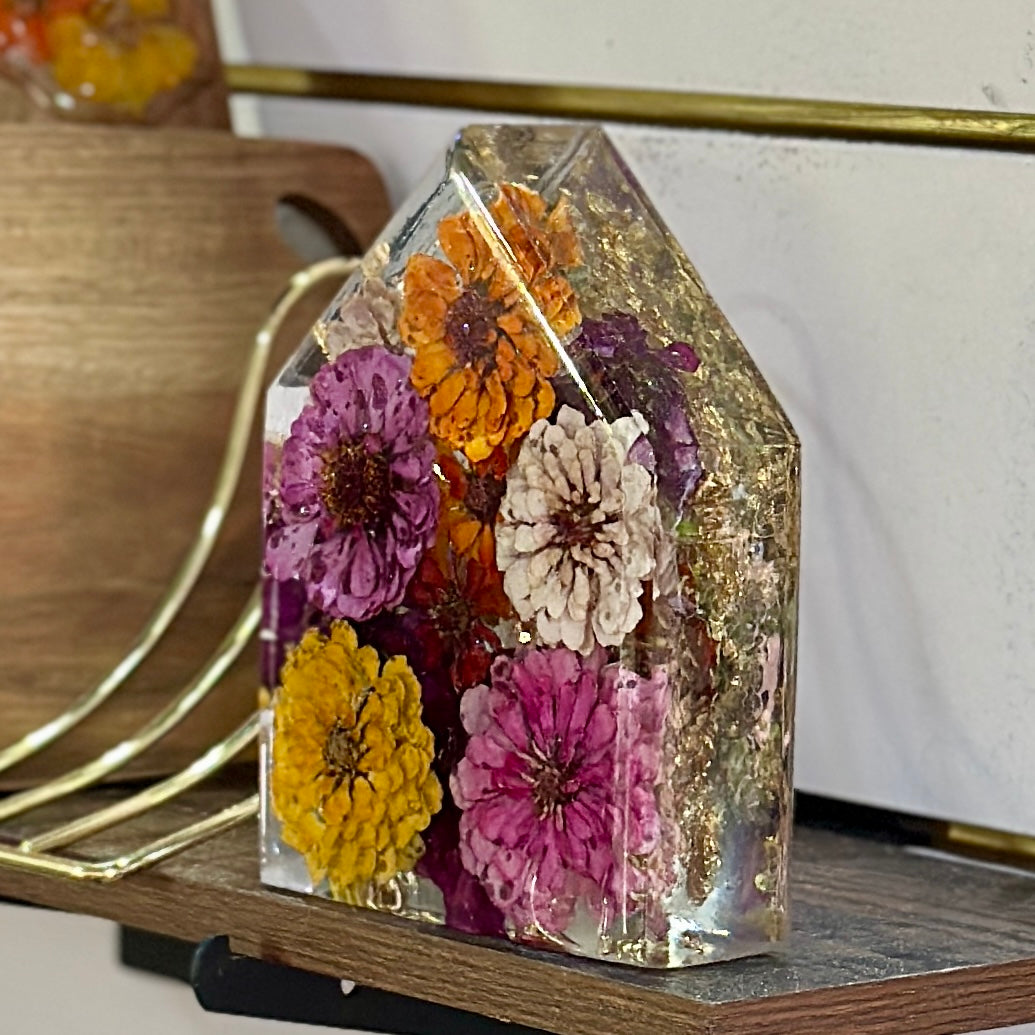 Zinnia and gold resin house