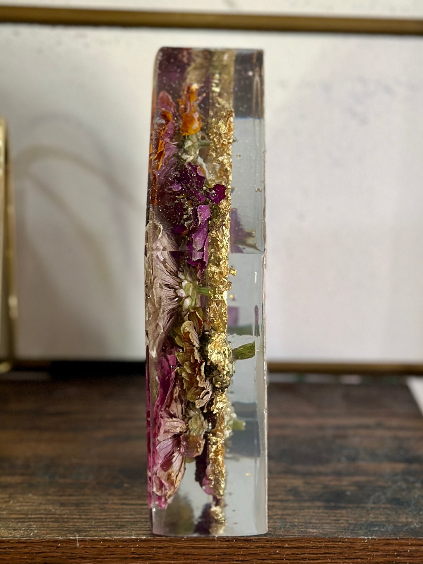 Zinnia and gold resin house