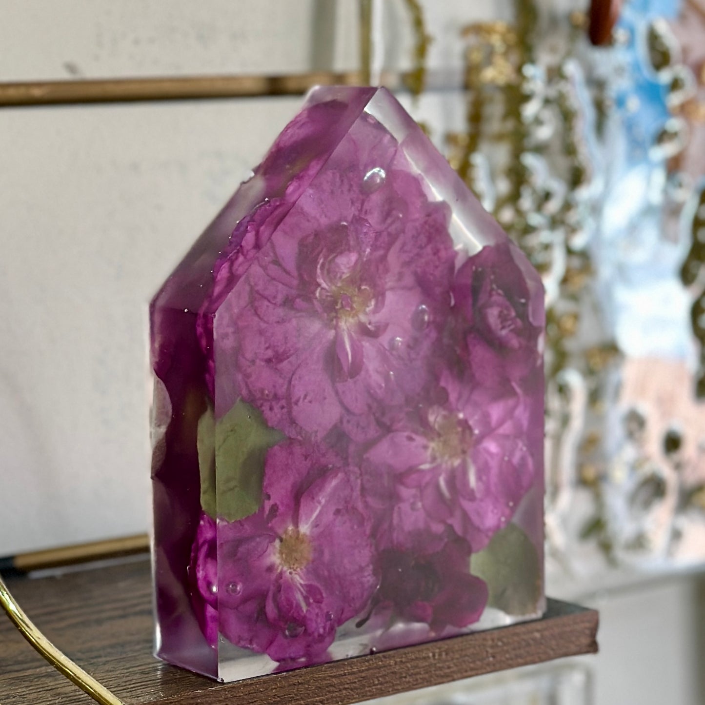 Pink roses resin house