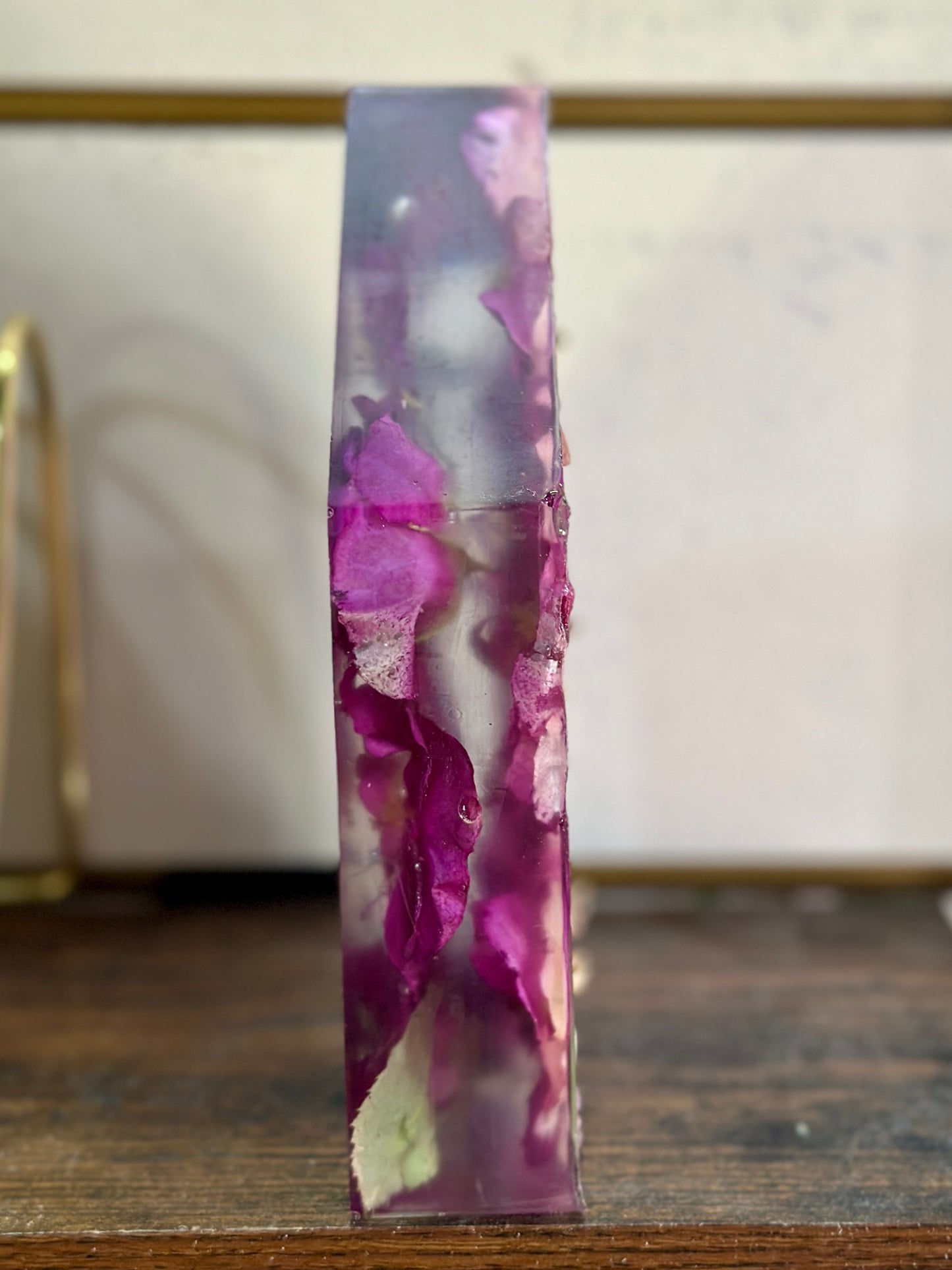 Pink roses resin house