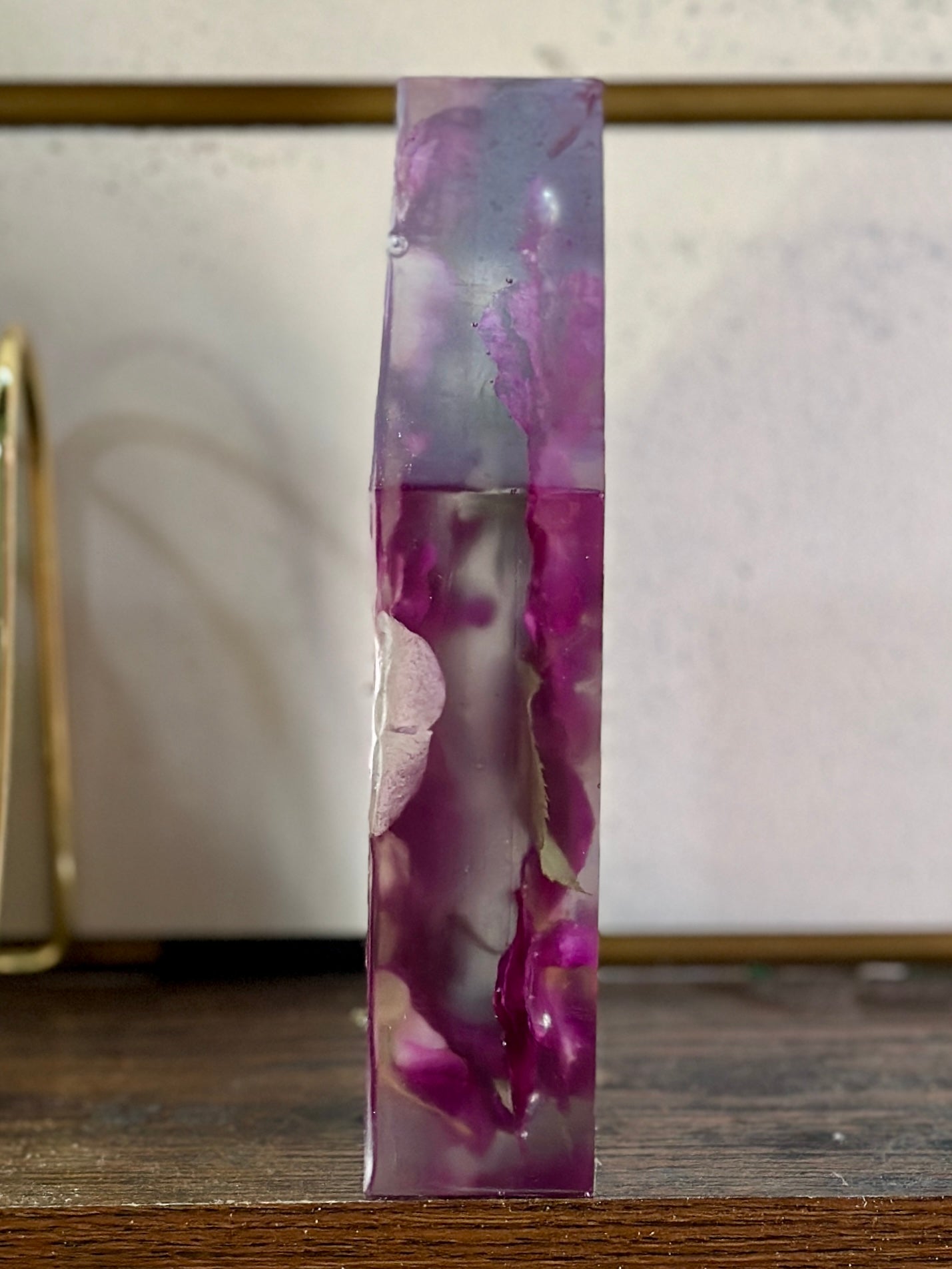 Pink roses resin house