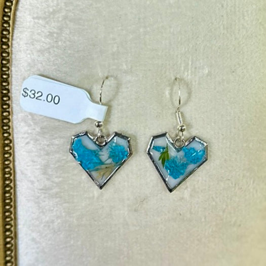 Silver-framed heart-shaped botanical earrings (pair 2)